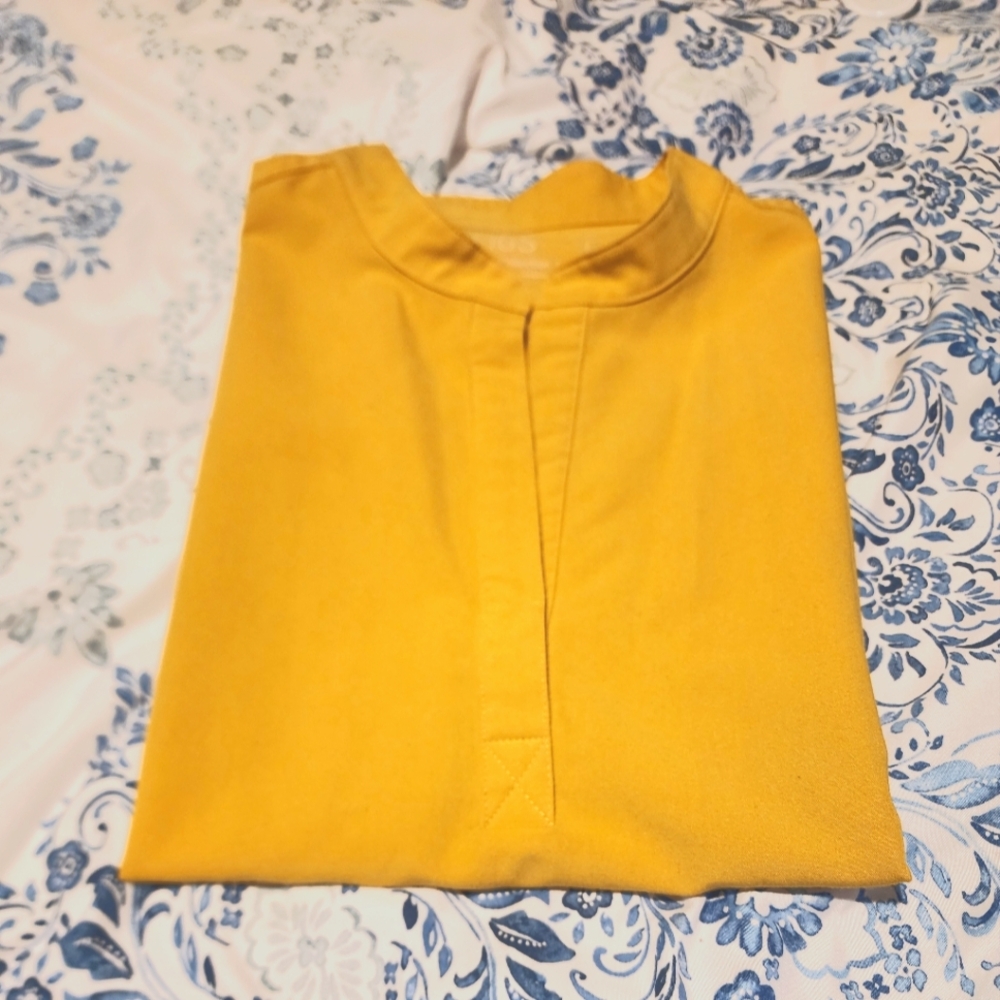 Rare!!! Figs Rafaela Oversized Scrub Top Gold Large